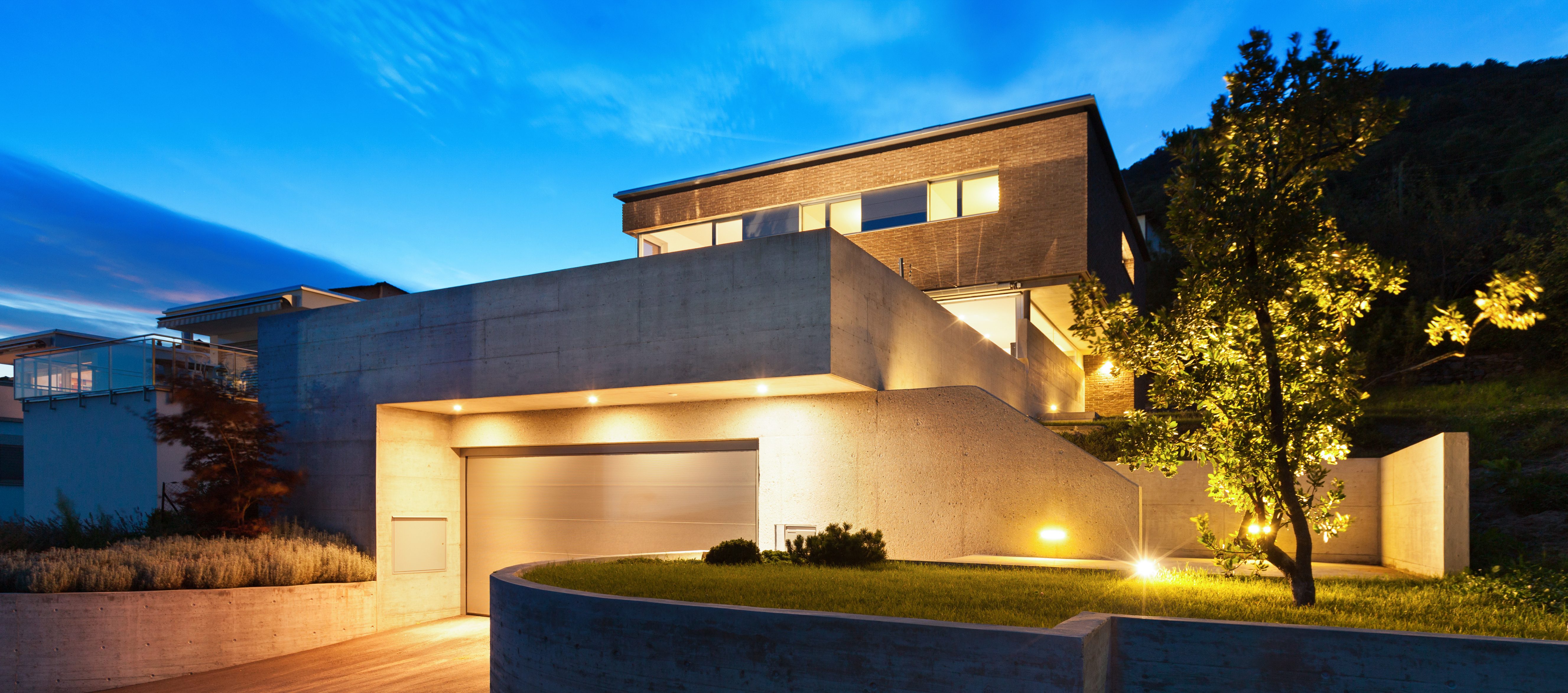 Will Outdoor Artificial Light Harm My Landscaping & Trees? Orchard Park Tree Service